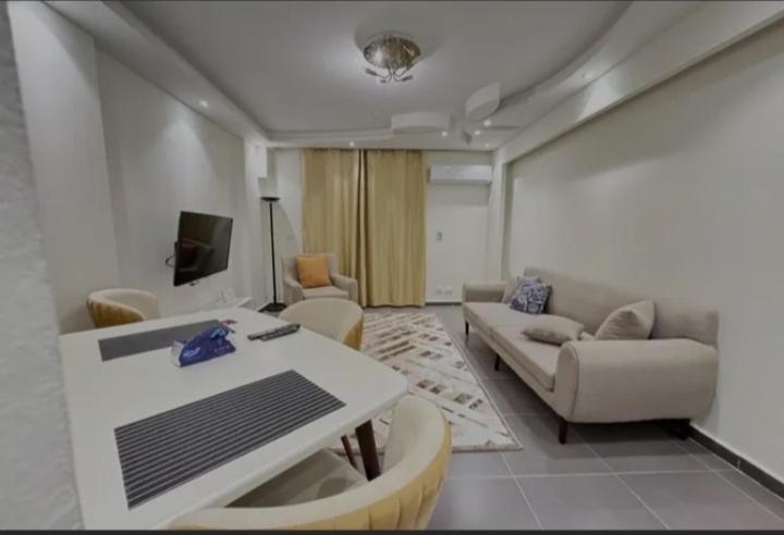 Cozy 2 Bedroom At Al Rehab Apartamento *